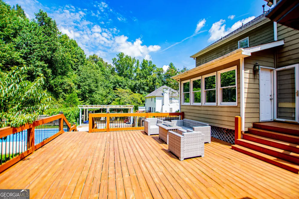 327 Swan DR Hiram, GA 30141