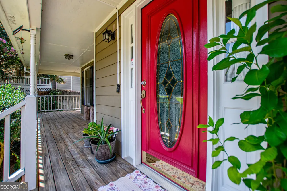 327 Swan DR Hiram, GA 30141
