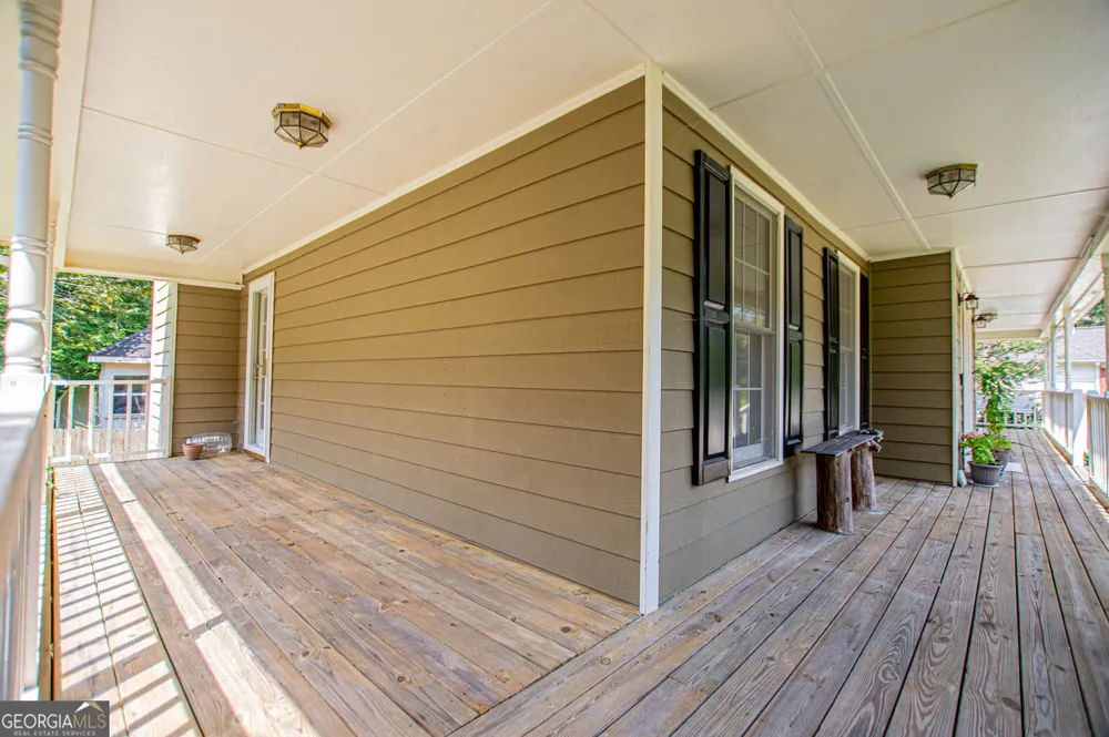 327 Swan DR Hiram, GA 30141
