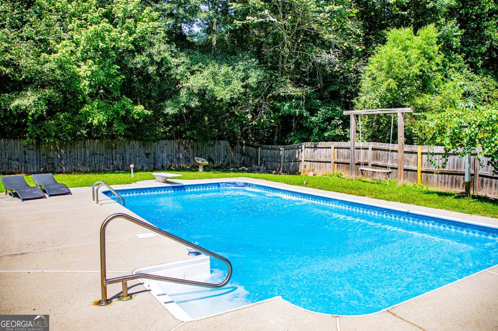327 Swan DR Hiram, GA 30141