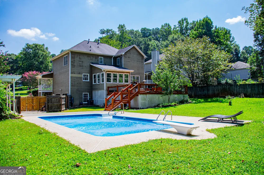 327 Swan DR Hiram, GA 30141
