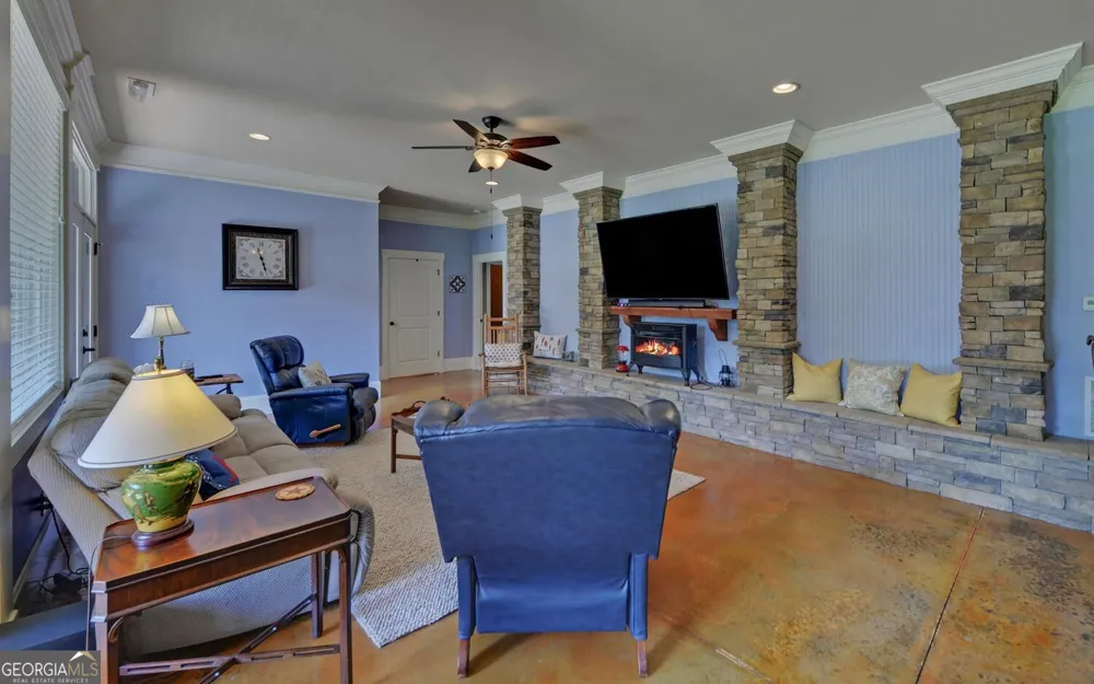 120 Ponderosa DR Hartwell, GA 30643