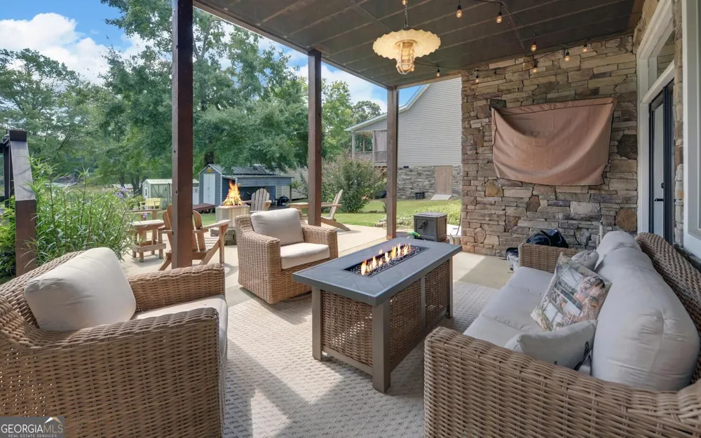 120 Ponderosa DR Hartwell, GA 30643