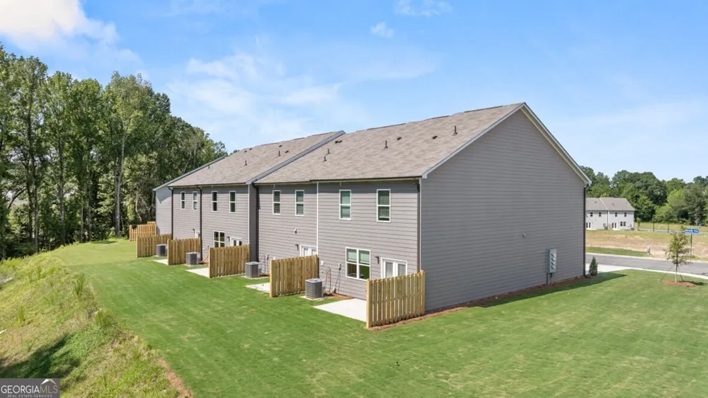 64 Berryville DR Dawsonville, GA 30534