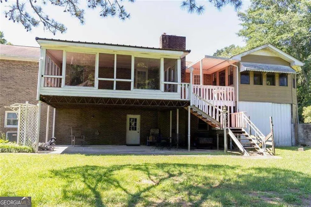 4625 Lovvorn RD Carrollton, GA 30117