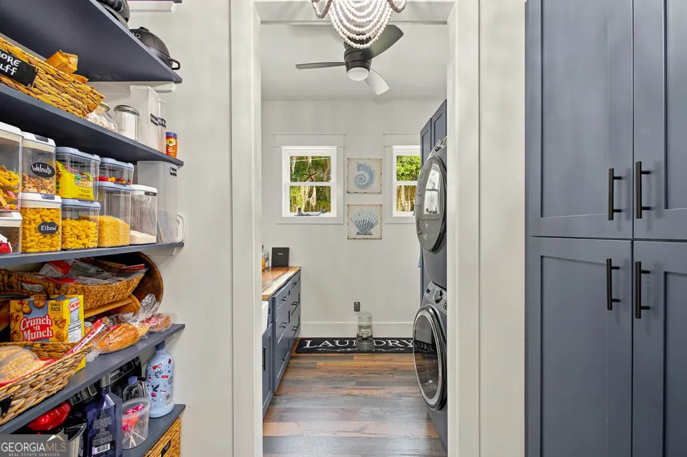 100 Virginia St. Simons, GA 31522