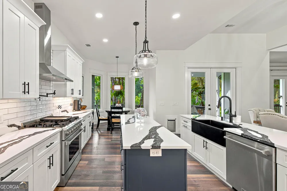 100 Virginia St. Simons, GA 31522