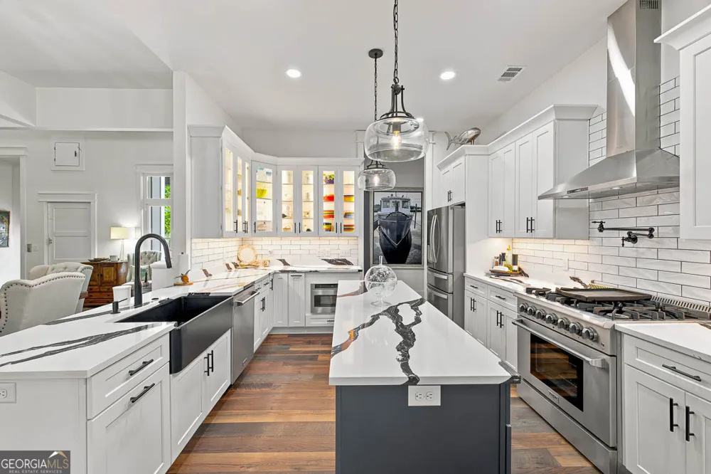100 Virginia St. Simons, GA 31522