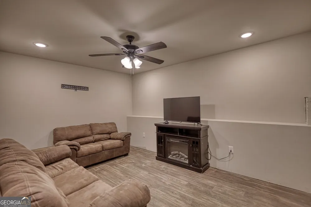 140 Genessa CT Mansfield, GA 30055
