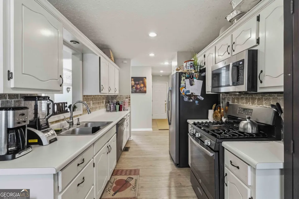 820 Clifton RDG McDonough, GA 30253