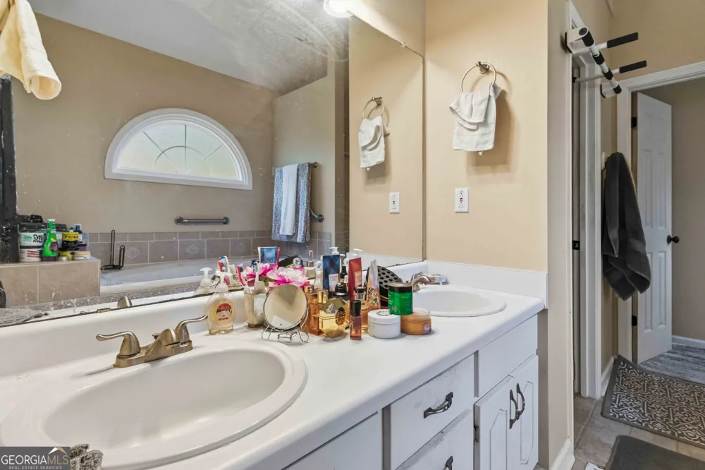 820 Clifton RDG McDonough, GA 30253