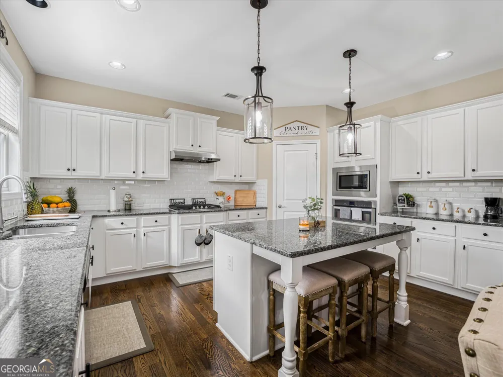 2297 Roberts View TRL Buford, GA 30519