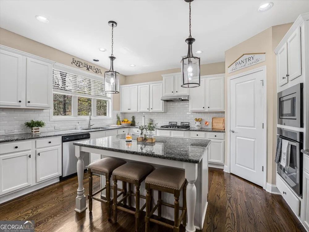 2297 Roberts View TRL Buford, GA 30519