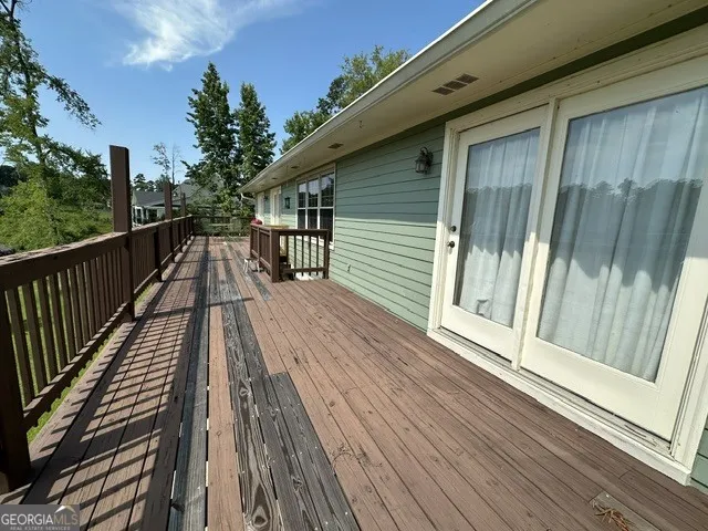 135 NE Chumley RD NE Milledgeville, GA 31061