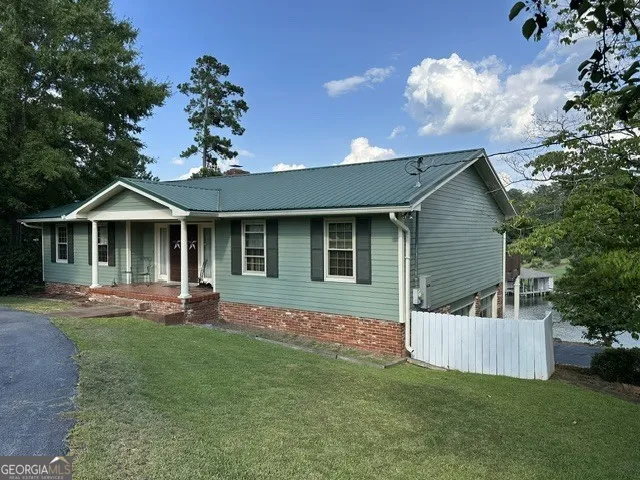 135 NE Chumley RD NE Milledgeville, GA 31061