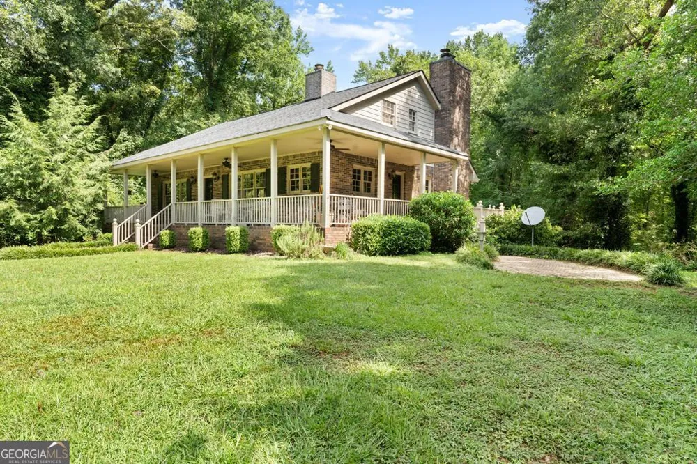 151 Evans RD Milner, GA 30257