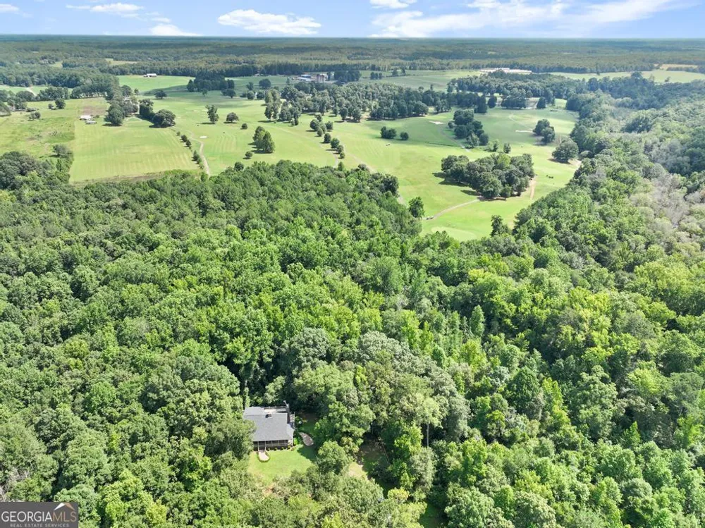 151 Evans RD Milner, GA 30257