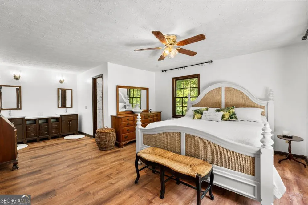 151 Evans RD Milner, GA 30257
