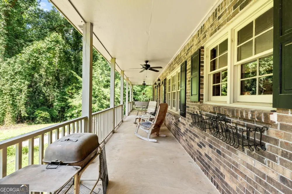 151 Evans RD Milner, GA 30257