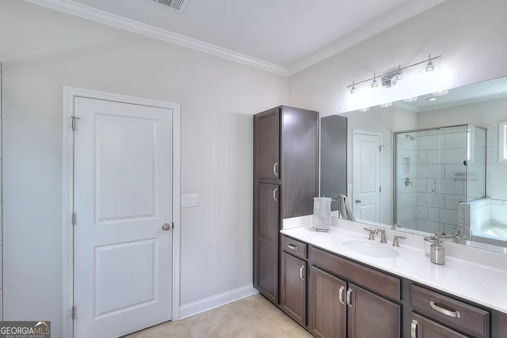 2181 Hempstead CT Snellville, GA 30078