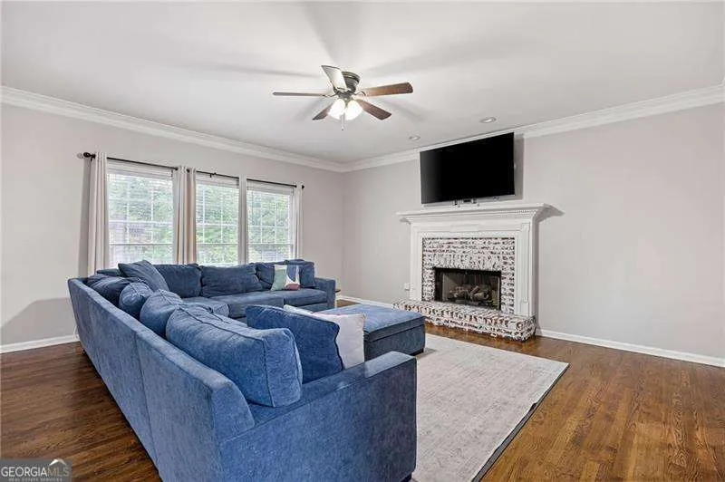 3180 Crestmont WAY NW Kennesaw, GA 30152