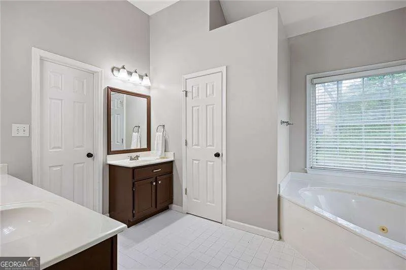 3180 Crestmont WAY NW Kennesaw, GA 30152