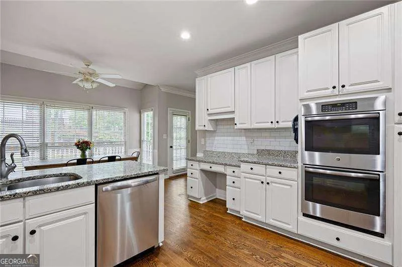 3180 Crestmont WAY NW Kennesaw, GA 30152