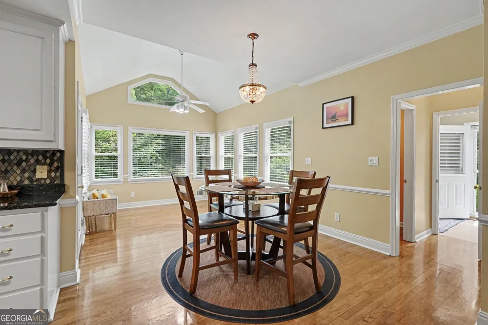 4299 Donerail DR Snellville, GA 30039