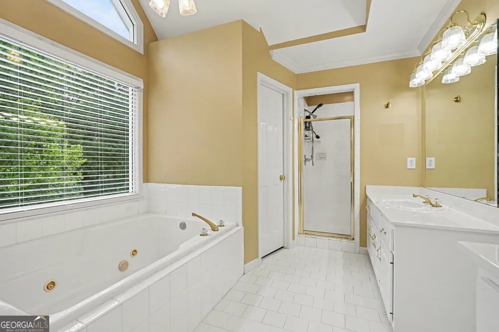 4299 Donerail DR Snellville, GA 30039
