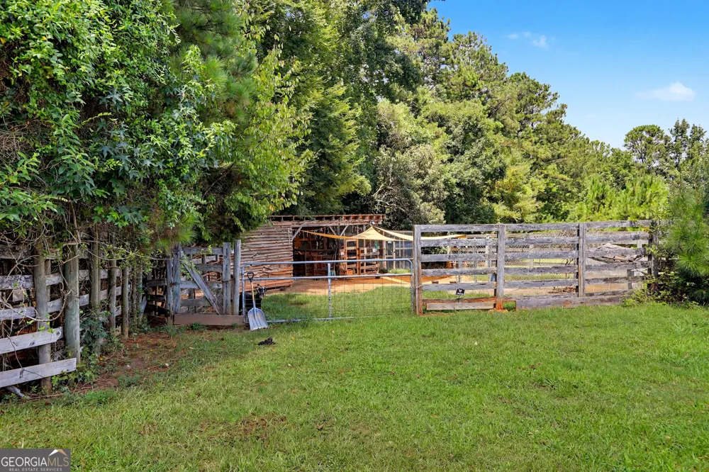 160 Tanya RD Milledgeville, GA 31061