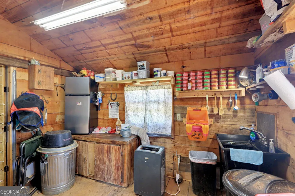 160 Tanya RD Milledgeville, GA 31061