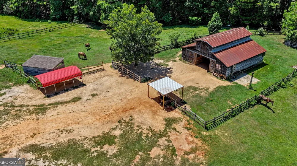 160 Tanya RD Milledgeville, GA 31061