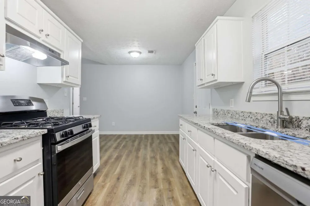 11066 Shannon CIR Hampton, GA 30228