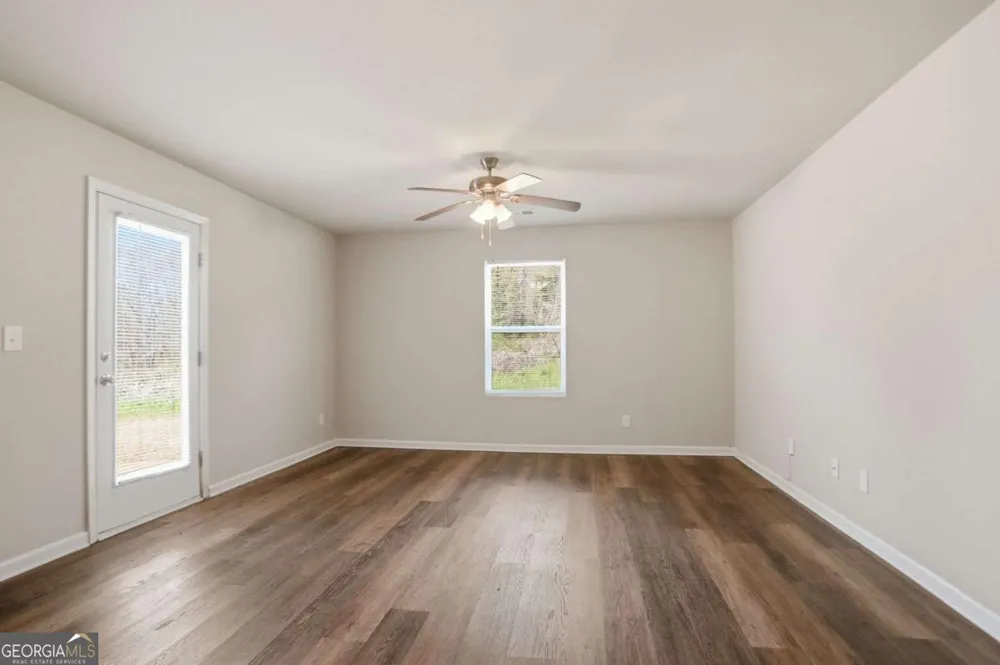 133 W Lexington AVE Griffin, GA 30223