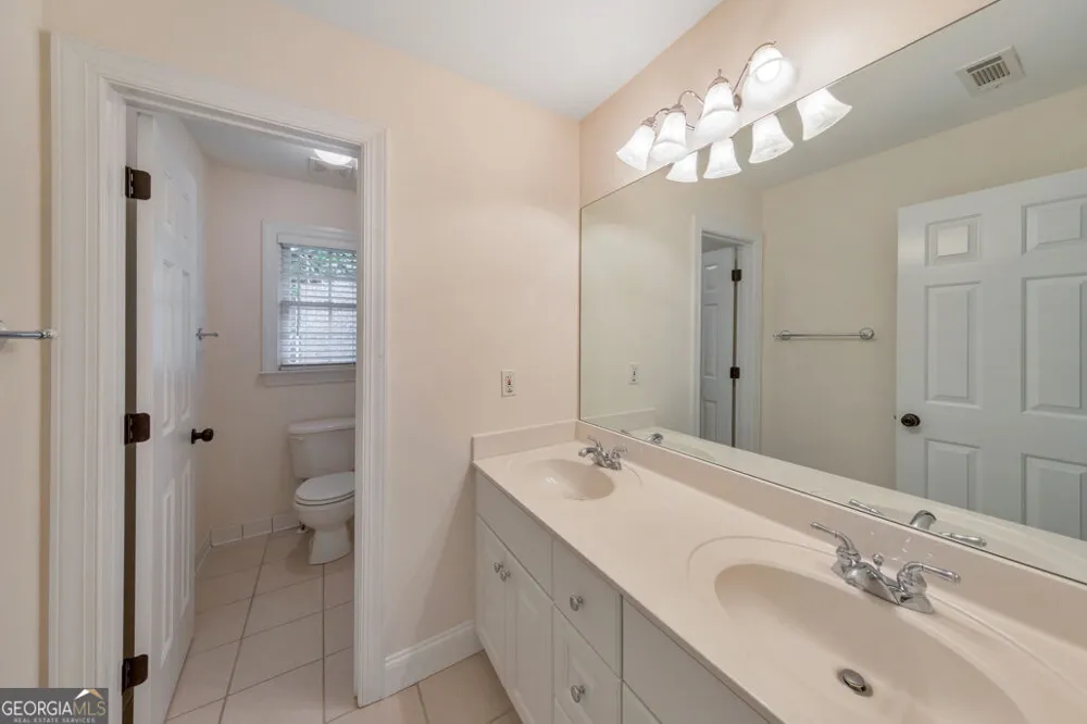 5808 Ripplestone CT NW Acworth, GA 30101