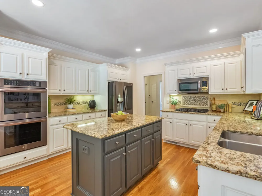 5808 Ripplestone CT NW Acworth, GA 30101