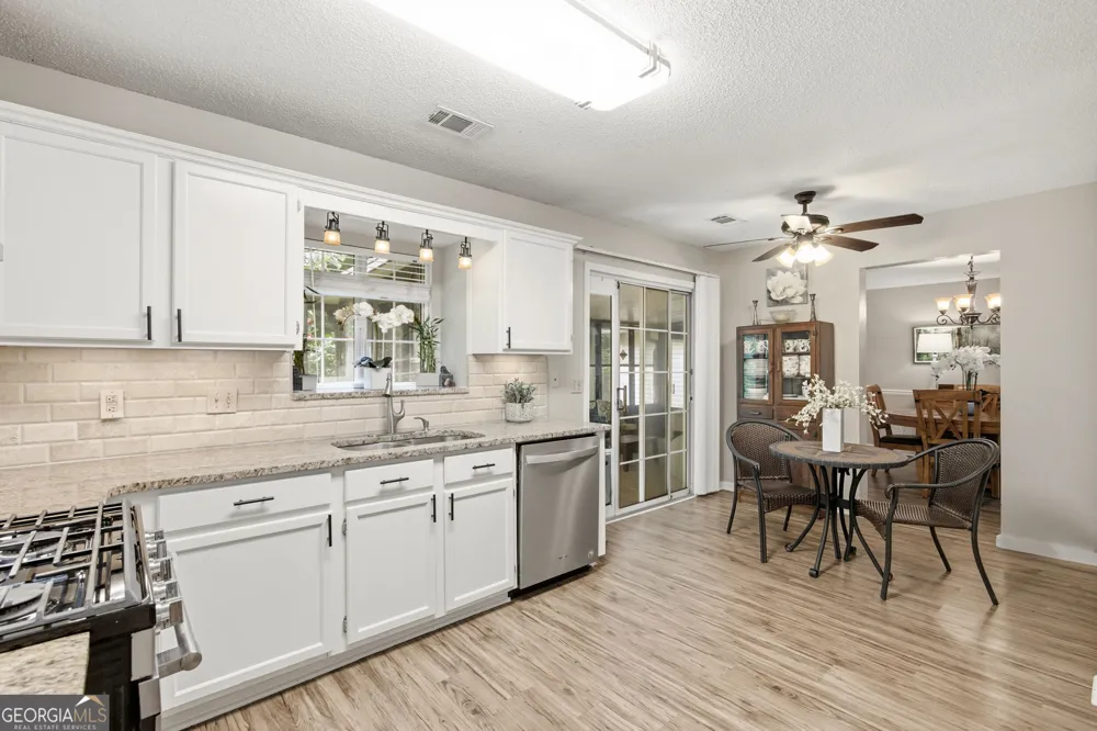 4002 Baywatch CV NW Acworth, GA 30101