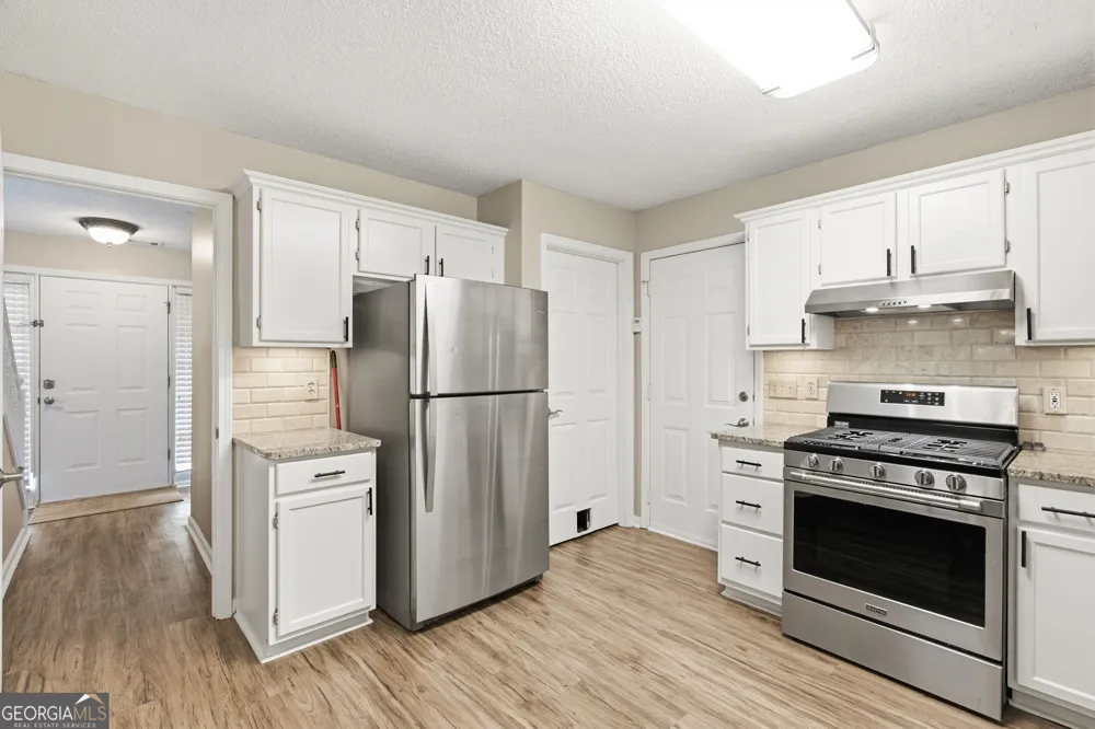4002 Baywatch CV NW Acworth, GA 30101