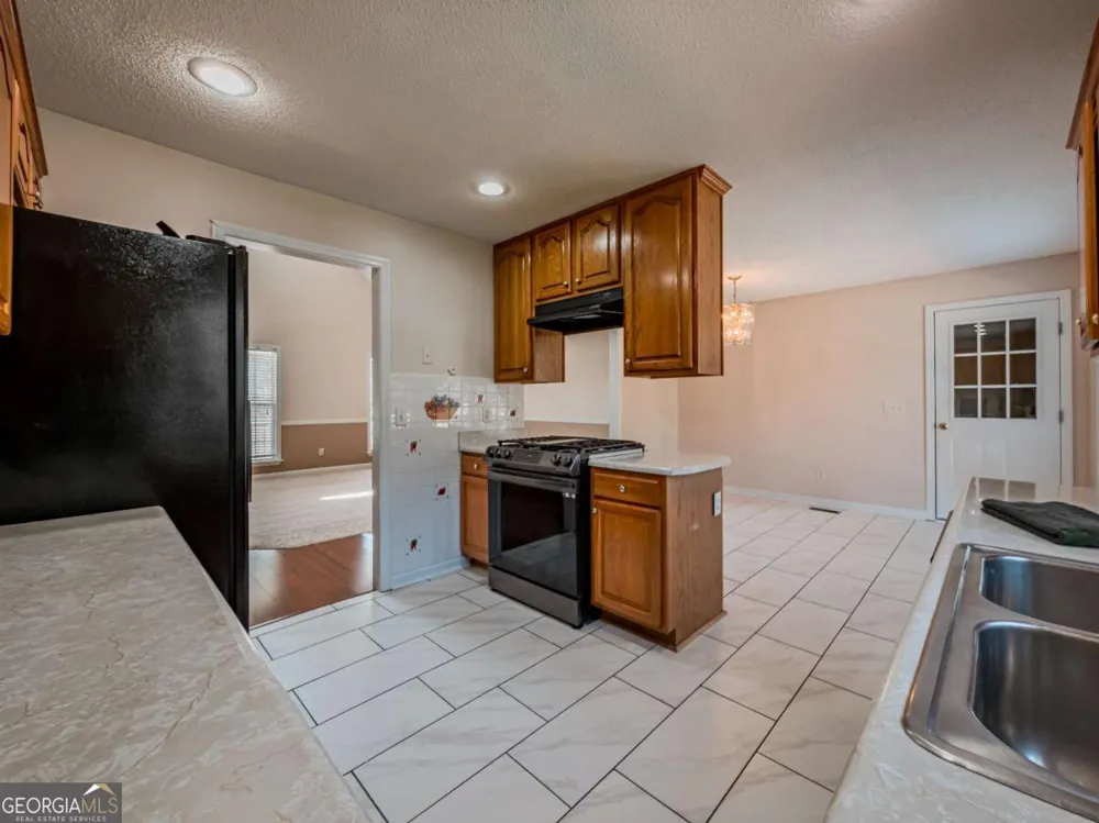 1407 Red Fox TRL Tifton, GA 31793