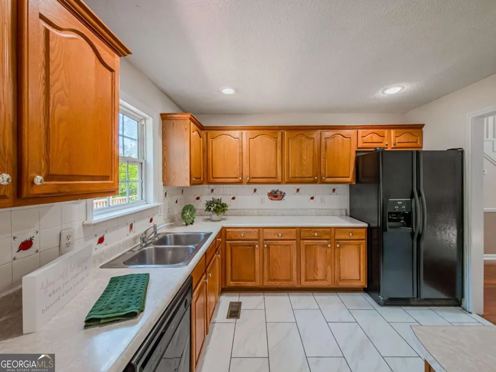 1407 Red Fox TRL Tifton, GA 31793