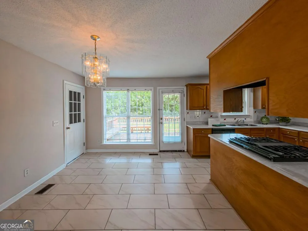 1407 Red Fox TRL Tifton, GA 31793