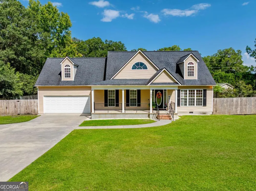 1407 Red Fox TRL Tifton, GA 31793