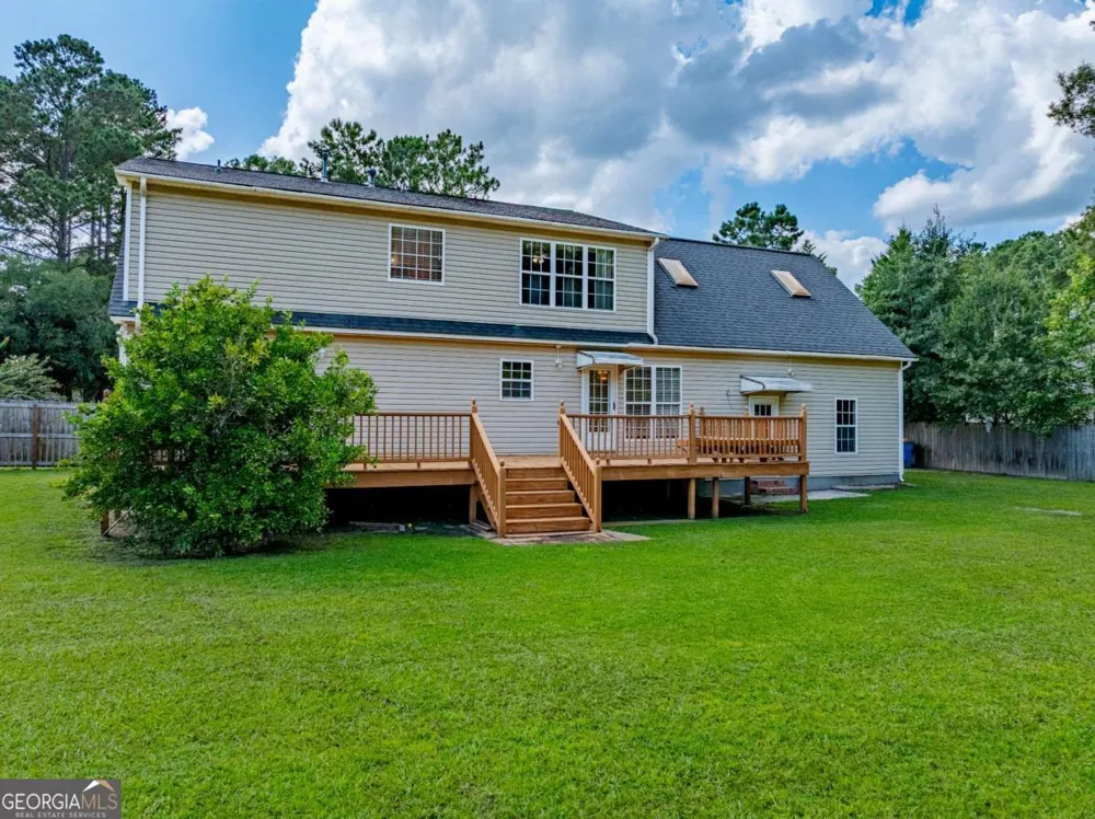 1407 Red Fox TRL Tifton, GA 31793
