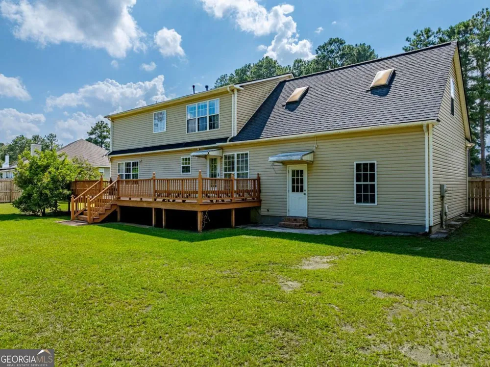 1407 Red Fox TRL Tifton, GA 31793