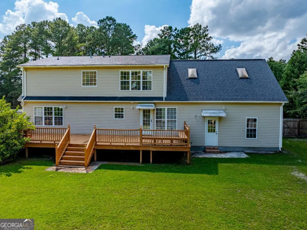 1407 Red Fox TRL Tifton, GA 31793