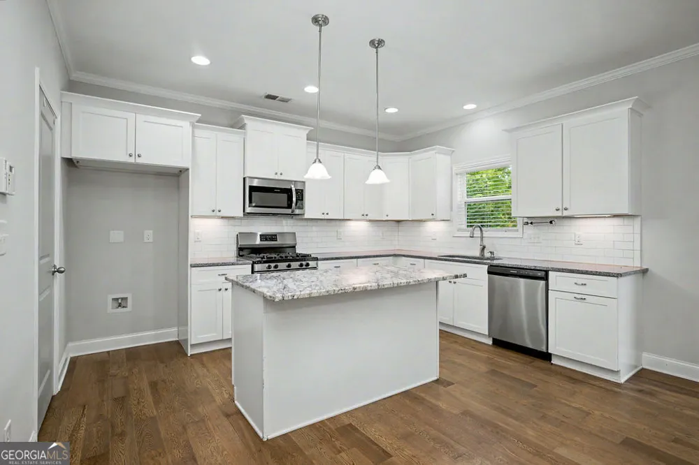 67 Seabiscuit Cour Newnan, GA 30263
