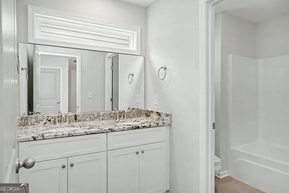 67 Seabiscuit Cour Newnan, GA 30263
