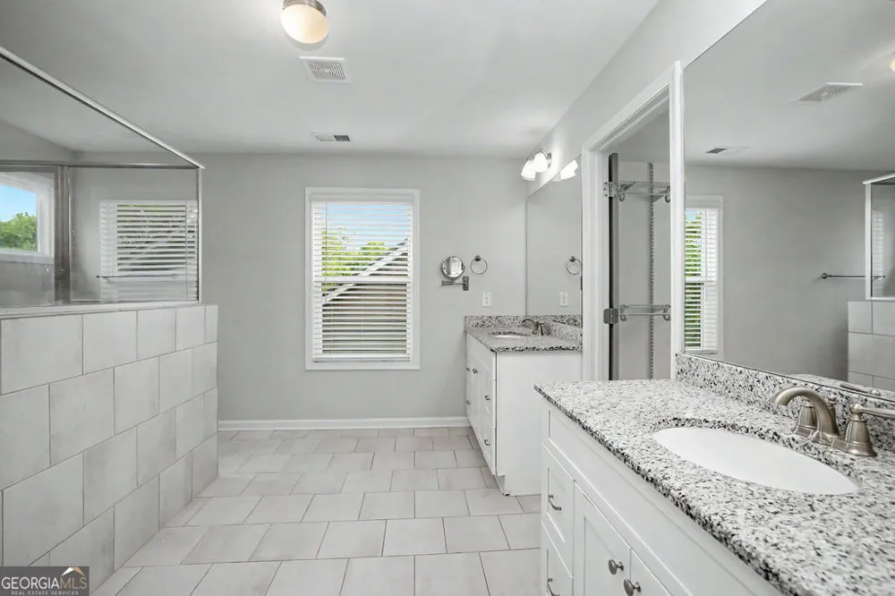 67 Seabiscuit Cour Newnan, GA 30263