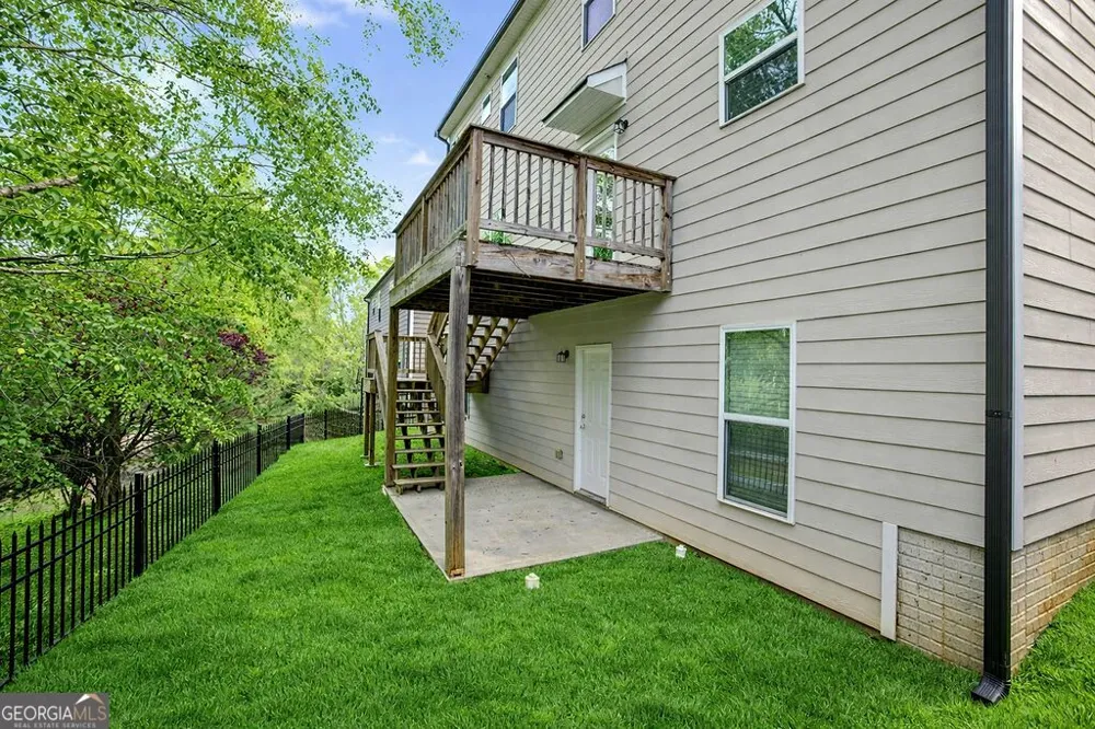 67 Seabiscuit Cour Newnan, GA 30263
