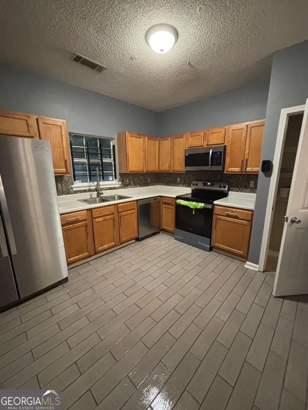 7690 Creekside LN Riverdale, GA 30296
